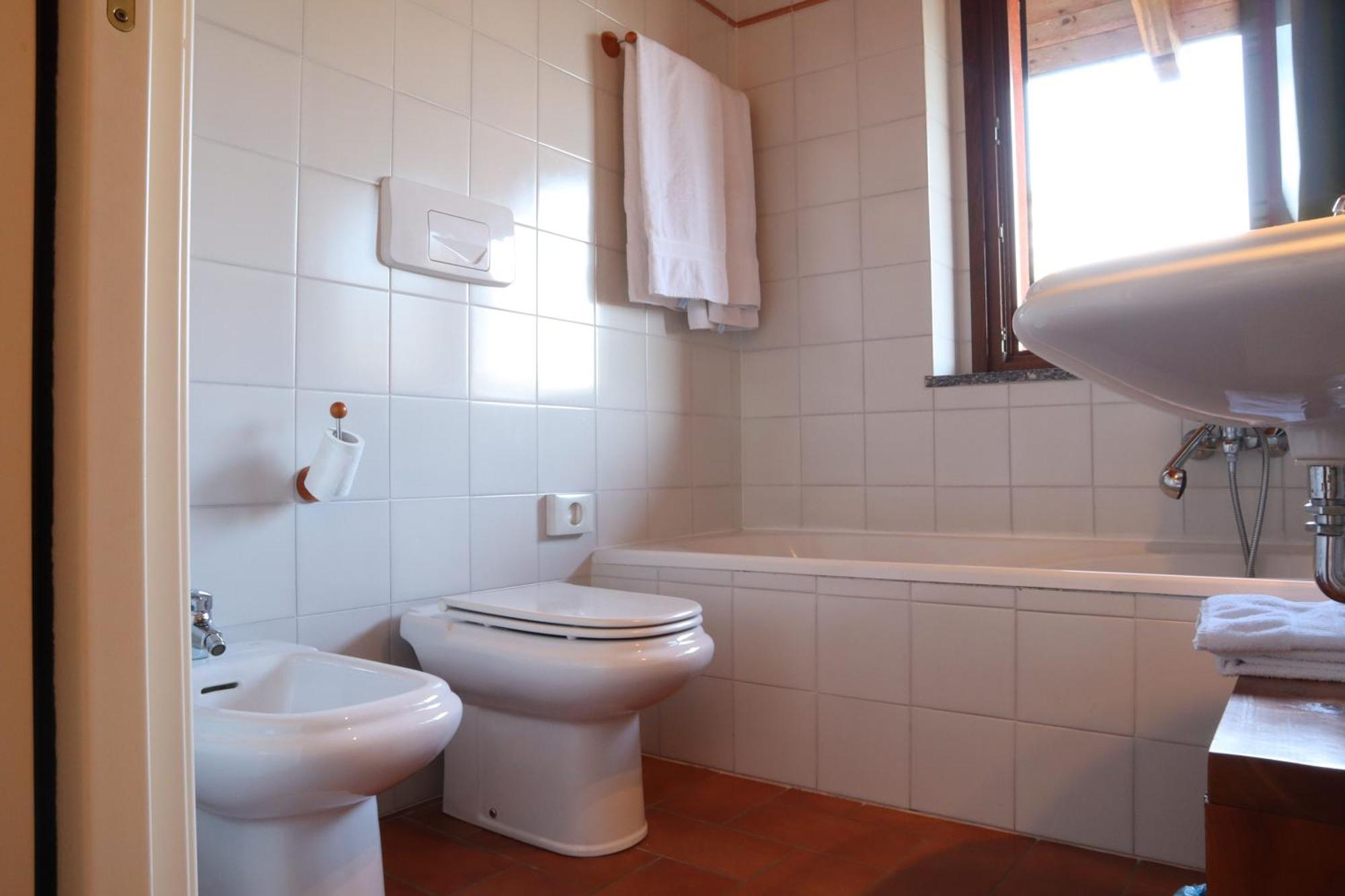 Relais Ca Nova Guest House Bogogno Zewnętrze zdjęcie