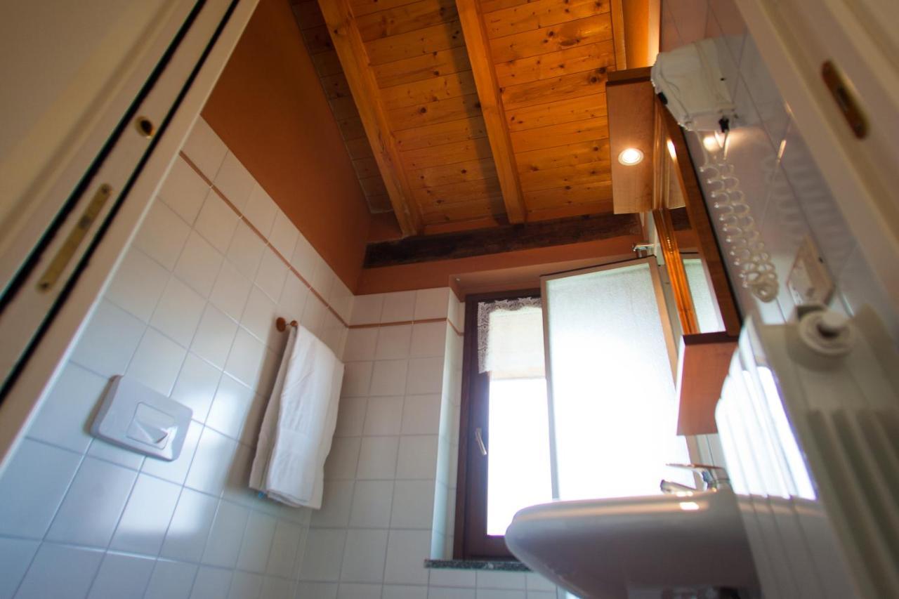 Relais Ca Nova Guest House Bogogno Zewnętrze zdjęcie